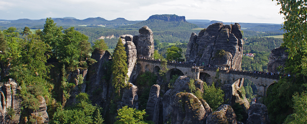 Bastei (Foto: Bernd-Kasper / pixelio.de)